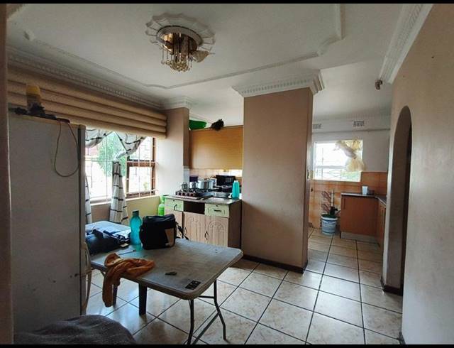 3 BEDROOM HOUSE FOR SALE IN MTHATHA CENTRAL